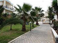 Otel Evilion 3*